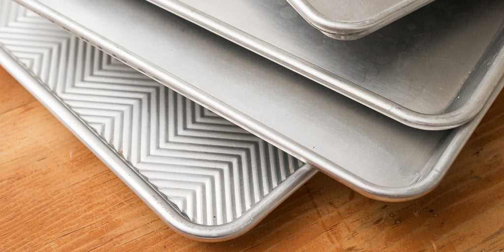 Why Choosing a Dishwasher Safe Baking Tray Matters