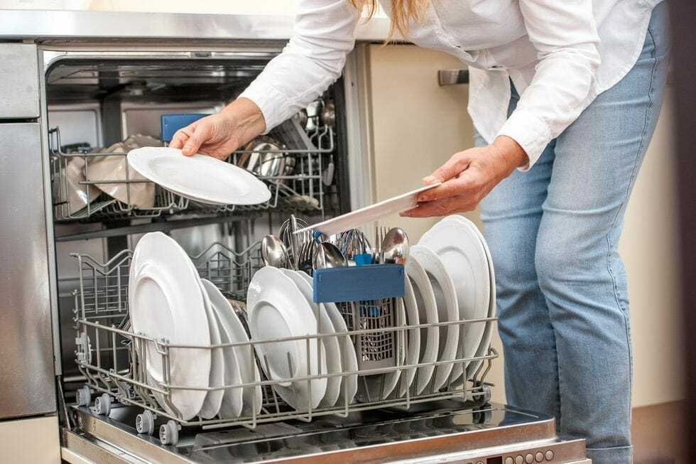 Energy-Efficient Dishwashers for Families