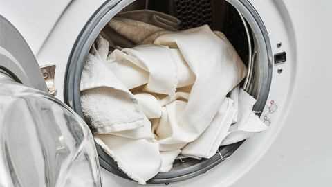 What Causes Black Bits in the Washing Machine