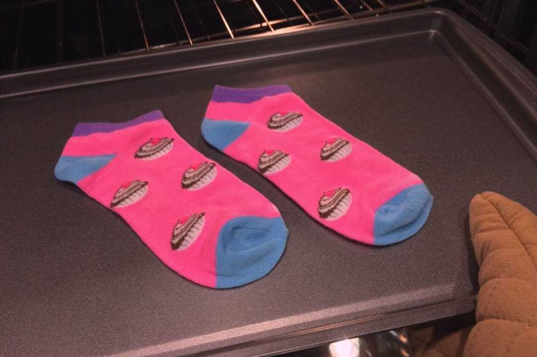 Cons of Drying Clothes in the Oven