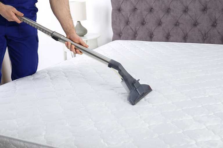 Overview of Using Carpet Cleaners on Mattresses
