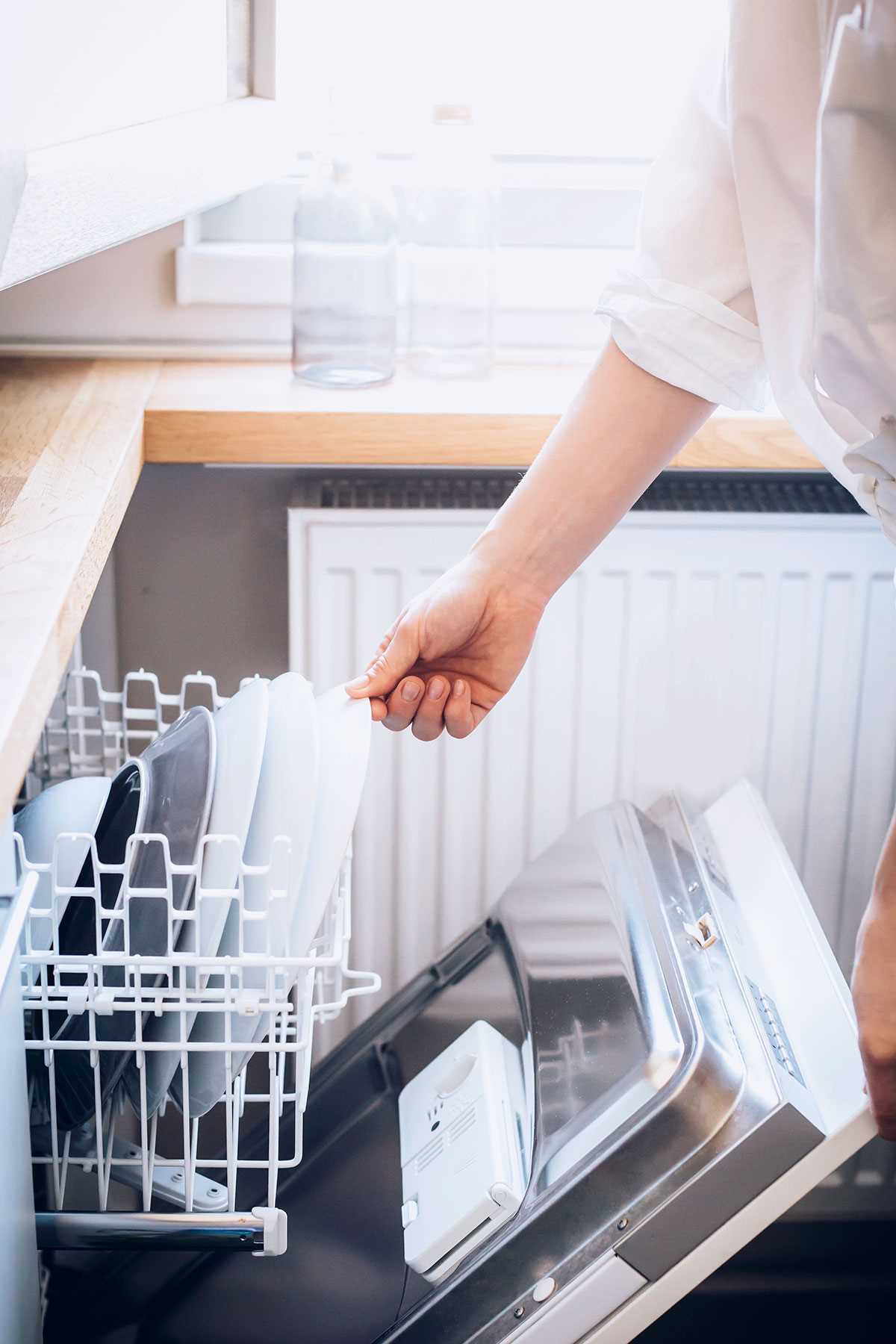 Simple Steps to Clean Your Dishwasher with Bicarbonate of Soda