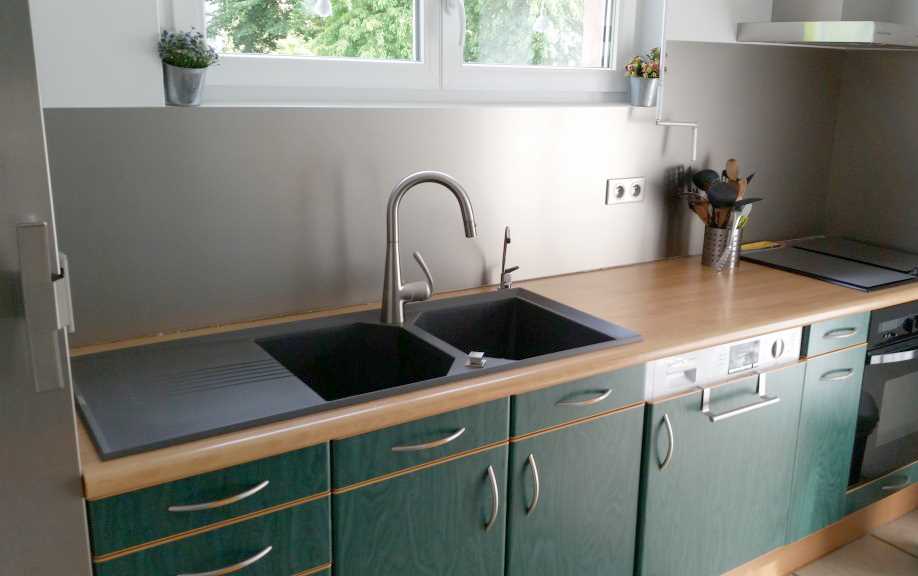 Maintaining the Stainless-Steel Splashback