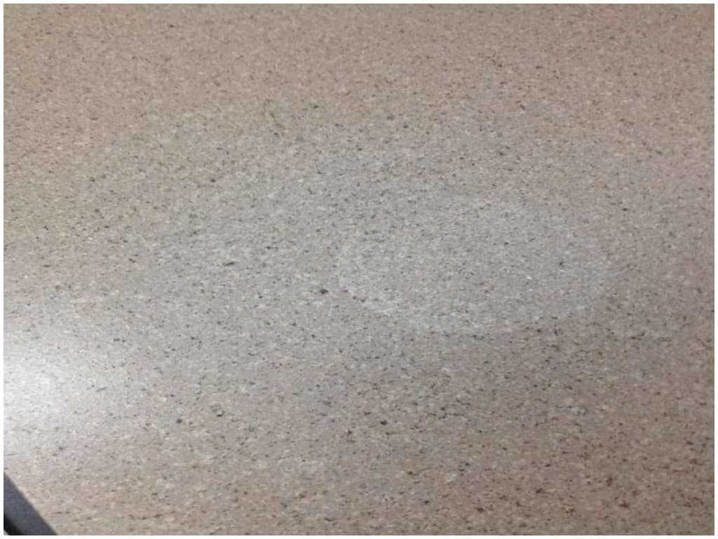 effective-methods-to-remove-white-marks-on-worktops-expert-tips