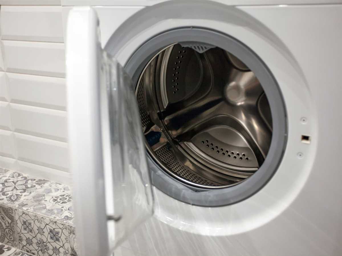 How to Open a Washing Machine Door When It’s Full of Water Quick and