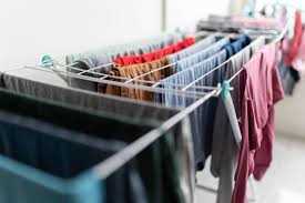 What Causes Damp Odour on Indoor Drying Clothes?