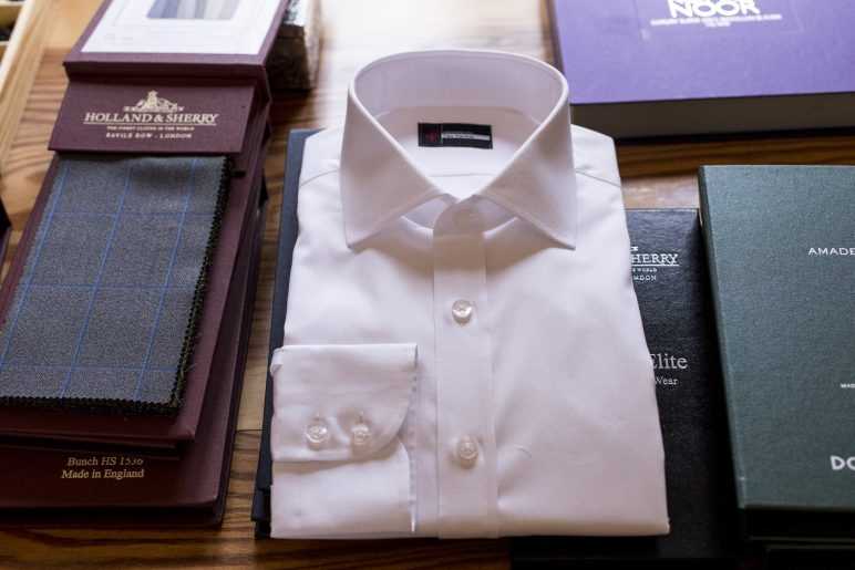 3. Spread Collar Dress Shirts